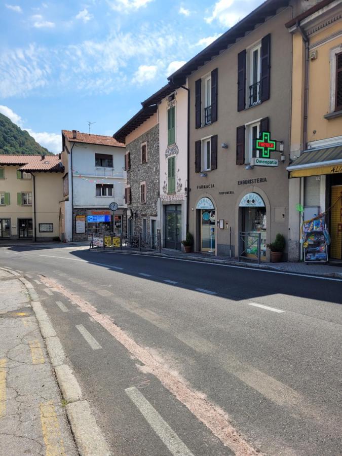 Appartamento Casa Gianna Castiglione dʼIntelvi Esterno foto